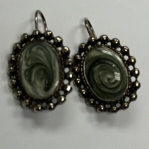 green oval silver tone‎ Drop Earrings, EUC